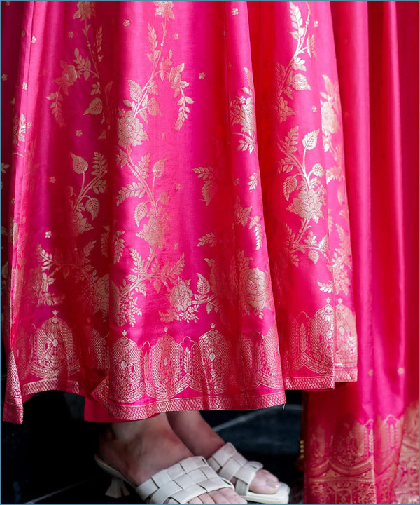 Noor-E-Banarasi Chanderi Anarkali Gown Set - Image 3